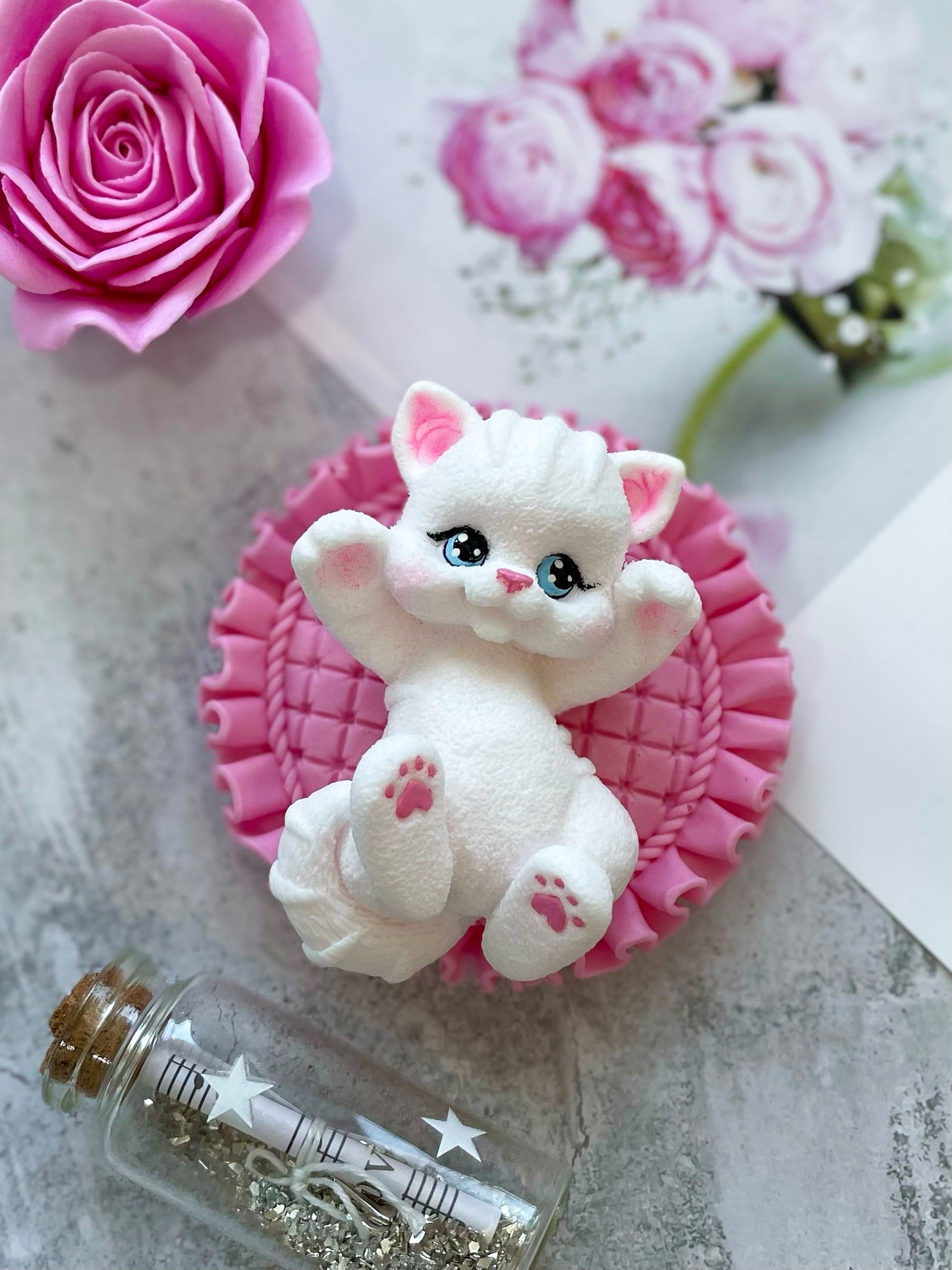 Silicone Mold "Croissant the Kitten"